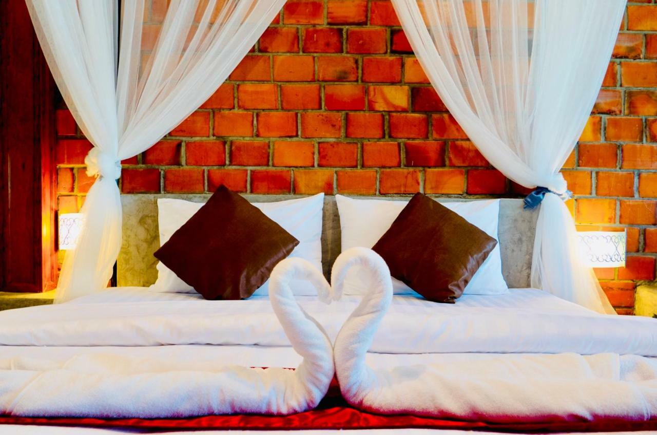 Khum Lanna Boutique Hotel Sisaket Eksteriør billede